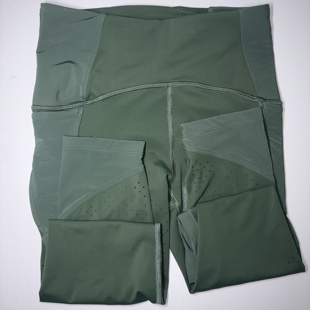 Lululemon Uncovered Strength High-Rise Crop Algae Sage Laser Green RARE Size 4